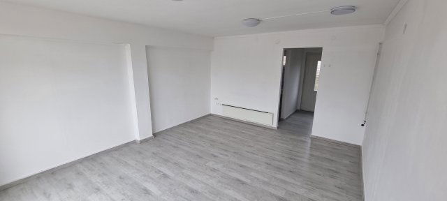 Kiadó üzlethelyiség, Érden 160 E Ft / hó, 1 szobás