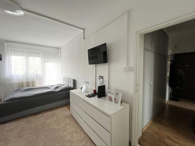 Eladó téglalakás, Dunaújvárosban 38.7 M Ft, 2 szobás