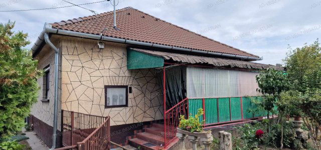 Eladó családi ház, Táborfalván 36.5 M Ft, 2+1 szobás