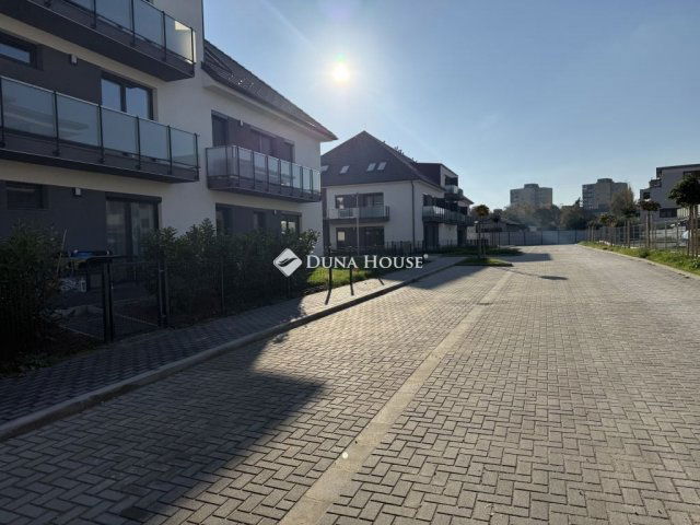 Kiadó téglalakás, albérlet, Szombathelyen 195 E Ft / hó