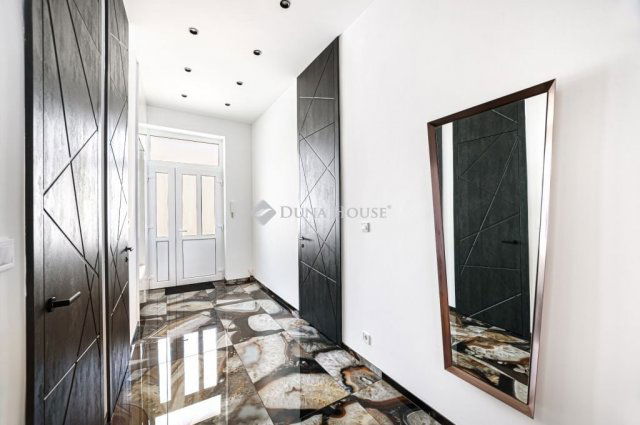 Eladó téglalakás, Budapesten, V. kerületben 280 M Ft, 3 szobás