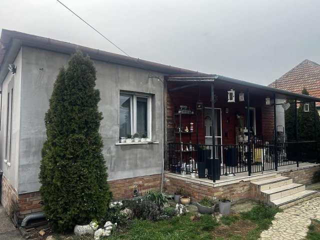 Eladó családi ház, Gödöllőn 94.9 M Ft, 3 szobás