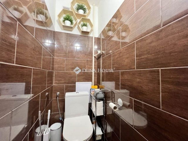 Eladó téglalakás, Budapesten, XX. kerületben 64.9 M Ft, 3 szobás