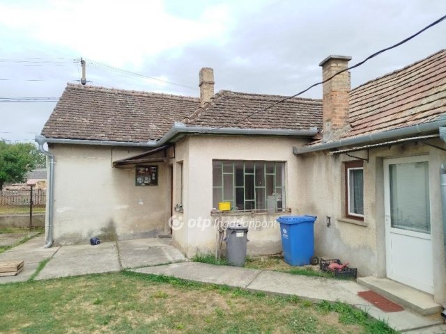 Eladó családi ház, Szentlőrincen 34.8 M Ft, 2+1 szobás