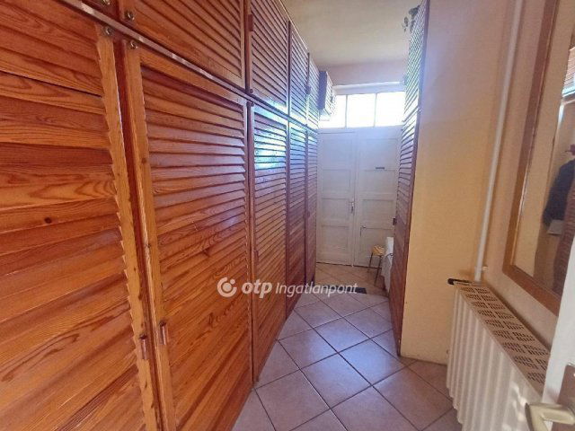 Eladó családi ház, Egerben 88 M Ft, 5+1 szobás