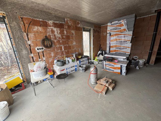 Eladó téglalakás, Balatonlelleén 64.99 M Ft, 5 szobás