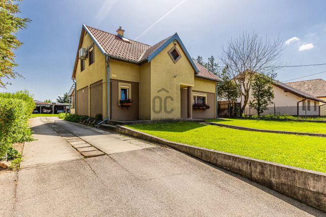 Eladó családi ház, Gödön 139 M Ft, 4 szobás