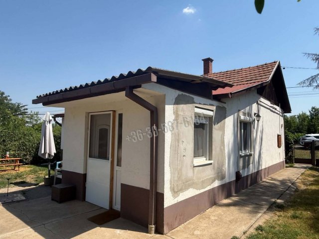 Eladó családi ház, Püspökladányban 24.5 M Ft, 2 szobás