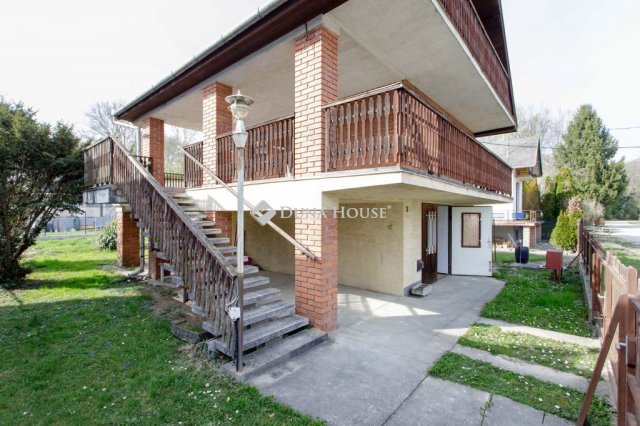 Eladó családi ház, Mosonmagyaróváron 59.5 M Ft, 4 szobás