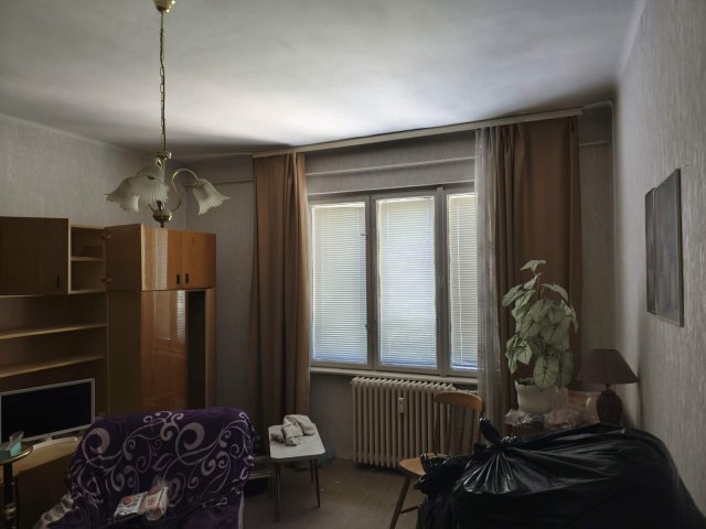 Eladó téglalakás, Dunaújvárosban, Esze Tamás utcában 17 M Ft