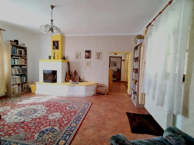 Eladó családi ház, Cereden 49.95 M Ft, 4 szobás