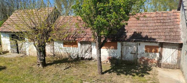 Eladó családi ház, Öreglakon 17 M Ft, 2+1 szobás