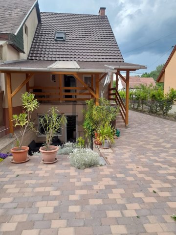 Eladó családi ház, Tiszafüreden 70 M Ft, 5 szobás