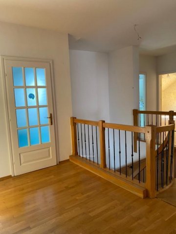 Eladó családi ház, Budapesten, III. kerületben 429 M Ft