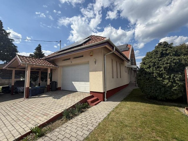 Eladó családi ház, Budapesten, XVII. kerületben 239.9 M Ft