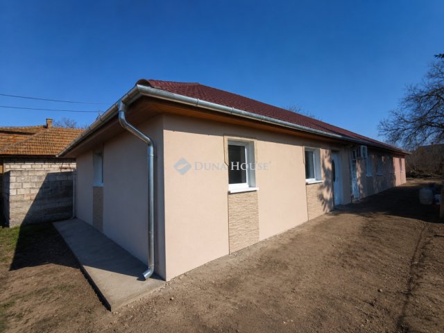 Eladó családi ház, Ceglédbercelen 34.9 M Ft, 3 szobás