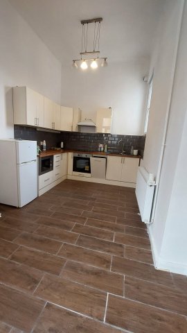 Kiadó téglalakás, albérlet, IX. kerületben, Lenhossék utcában