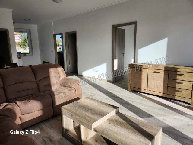 Eladó sorház, Cegléden 77.9 M Ft, 3 szobás