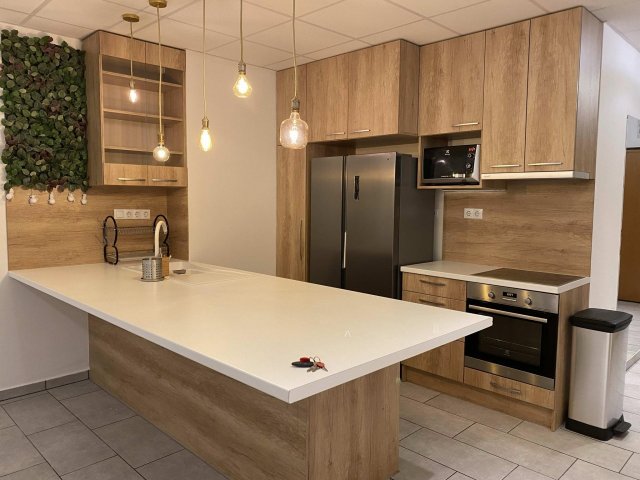 Eladó téglalakás, Budapesten, XI. kerületben, Fehérvári úton