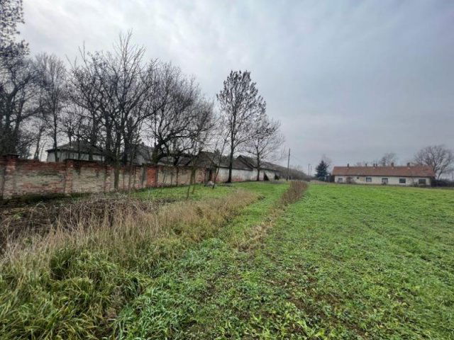 Eladó telek, Kompolton 1.2 M Ft / költözzbe.hu