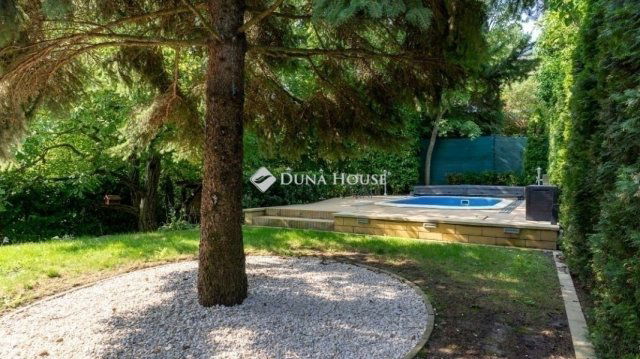 Eladó családi ház, Szentendrén 179 M Ft, 4 szobás