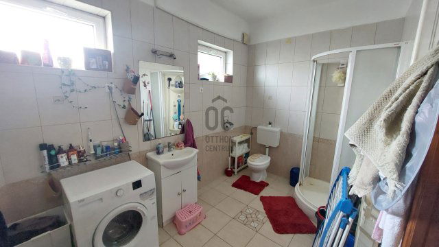 Eladó családi ház, Üllőn 84.9 M Ft, 6 szobás