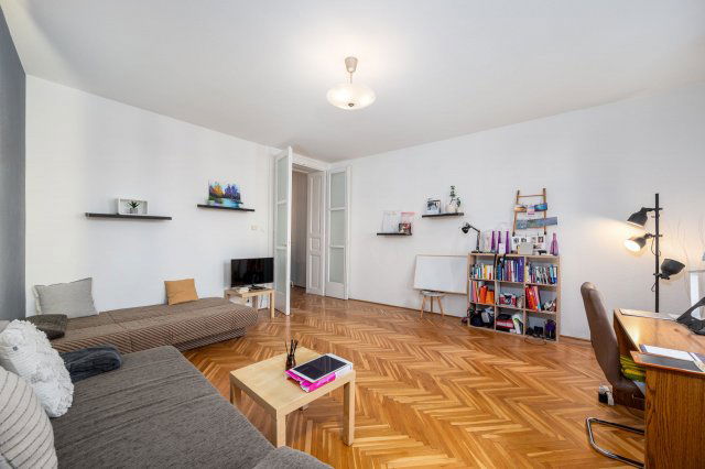 Eladó téglalakás, Budapesten, VI. kerületben 99.9 M Ft, 2 szobás