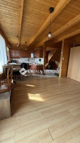 Eladó családi ház, Pécsett 99 M Ft, 4 szobás