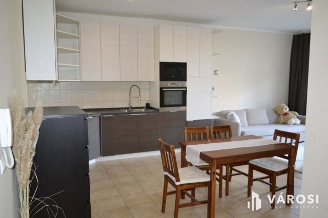 Eladó téglalakás, Herenden 58 M Ft, 2 szobás