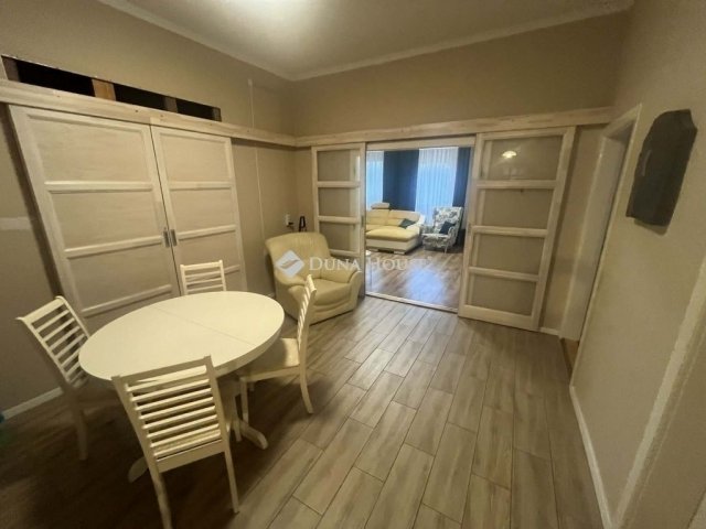 Eladó családi ház, Monoron 105 M Ft, 4 szobás