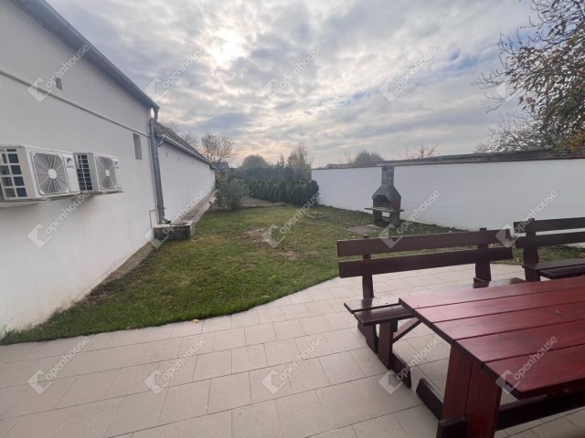 Kiadó ikerház, albérlet, Hegykőn 250 E Ft / hó, 3 szobás