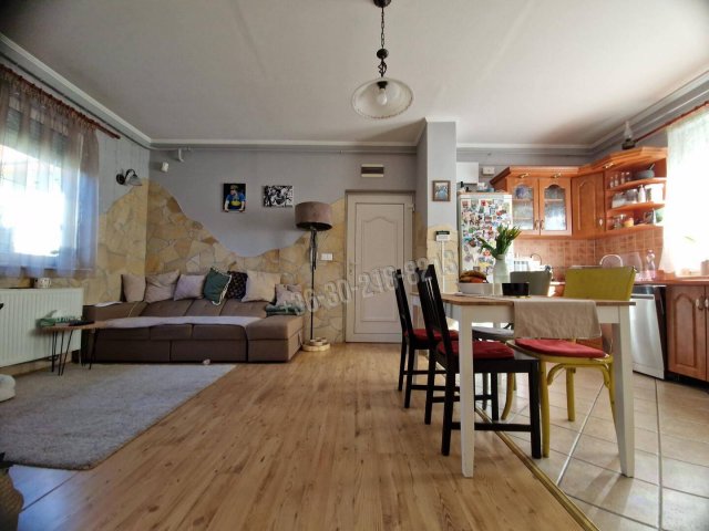 Eladó téglalakás, Egerben 69.9 M Ft, 4 szobás