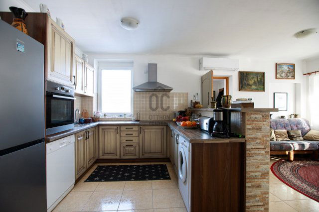 Eladó családi ház, Tahitótfalun 105 M Ft, 4 szobás