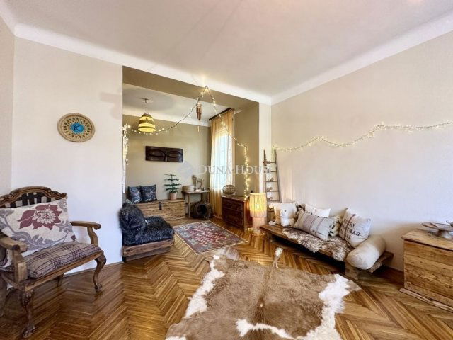 Eladó téglalakás, Budapesten, XIV. kerületben 130 M Ft, 4 szobás