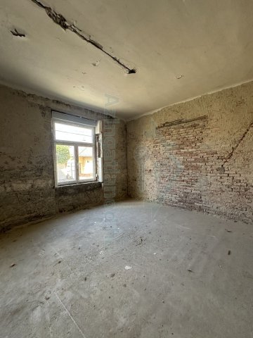 Eladó családi ház, Gyöngyösön 54.99 M Ft, 4 szobás