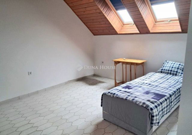 Eladó téglalakás, Balatonlelleén 37.5 M Ft, 2 szobás