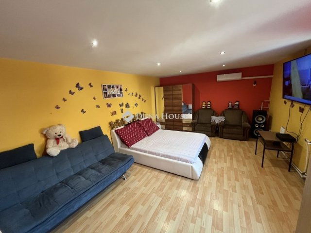 Eladó családi ház, Kecskeméten 37.5 M Ft, 2 szobás