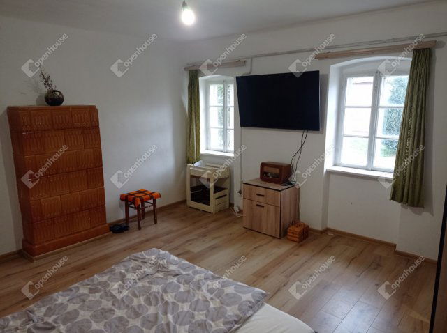Eladó családi ház, Nován 15.5 M Ft, 3 szobás