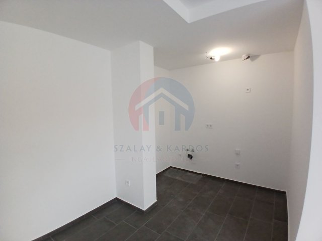 Eladó téglalakás, Nagycenken 68.9 M Ft, 3 szobás