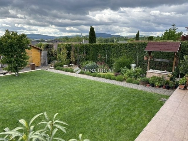 Eladó családi ház, Kozármislenyen 145 M Ft, 4+2 szobás