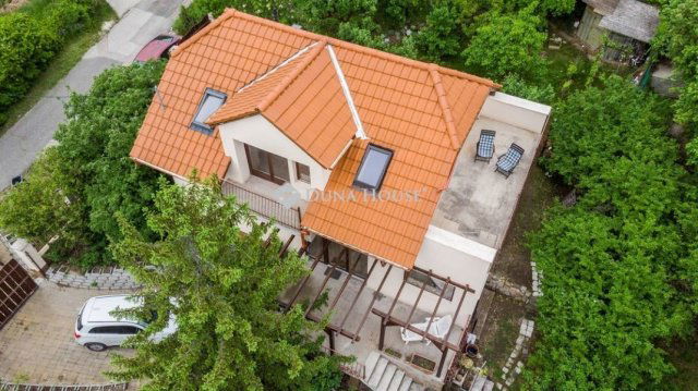 Eladó családi ház, Szentendrén 159 M Ft, 4 szobás