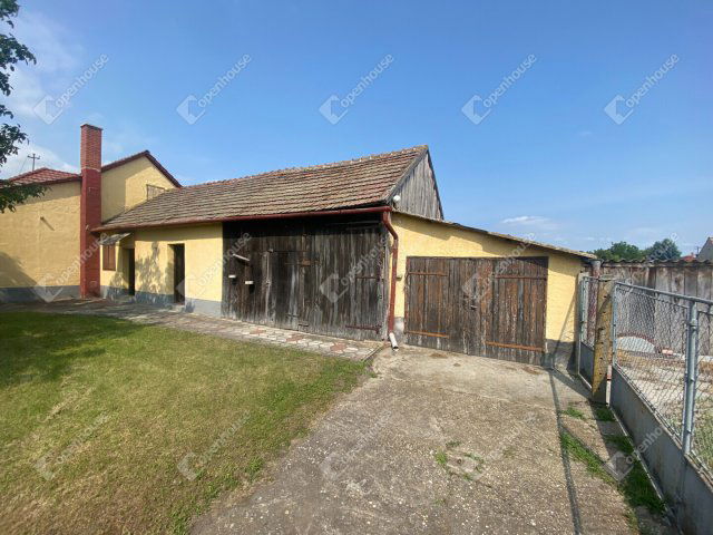 Eladó családi ház, Acsalagon 39.5 M Ft, 3 szobás