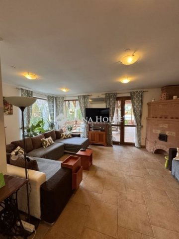 Eladó családi ház, Pilismaróton 248 M Ft, 6 szobás