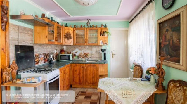 Eladó családi ház, Helvécián 149.8 M Ft, 6 szobás