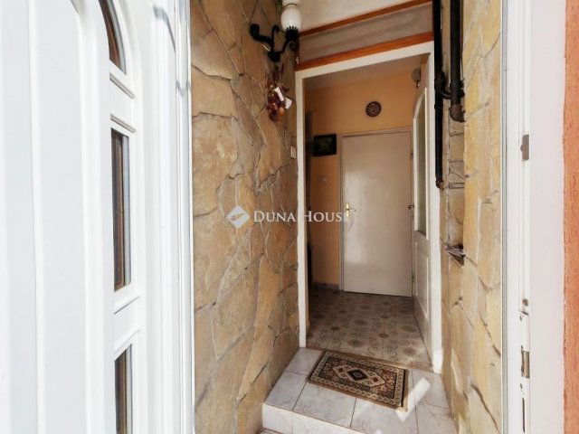 Eladó téglalakás, Nagykanizsán 42.99 M Ft, 3 szobás