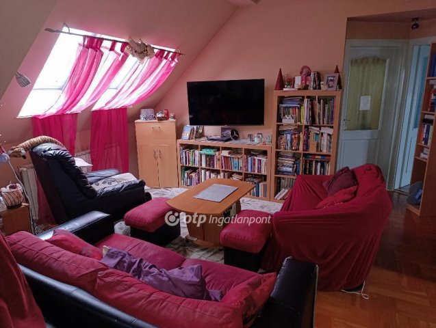 Eladó téglalakás, Kecskeméten 93 M Ft, 3 szobás