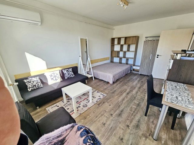 Kiadó téglalakás, albérlet, XV. kerületben, Kossuth utcában