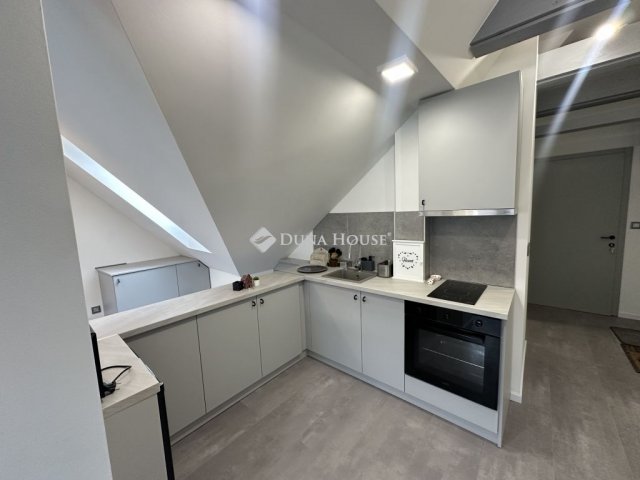 Eladó téglalakás, Dorogon, István Király utcában 31 M Ft