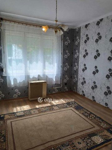 Eladó téglalakás, Tiszavasváriban 16 M Ft, 2+1 szobás