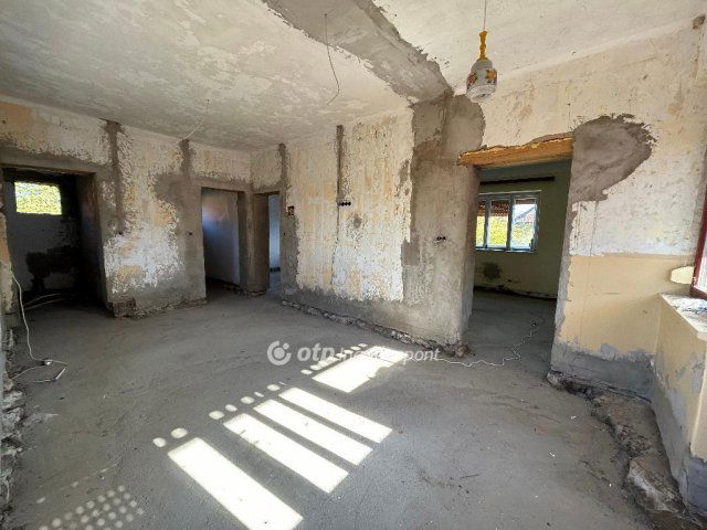 Eladó családi ház, Nyírábrányon 25 M Ft, 2 szobás